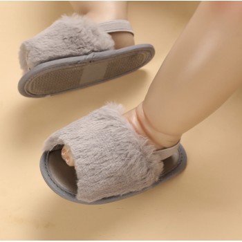 Sandales en fourrure grises